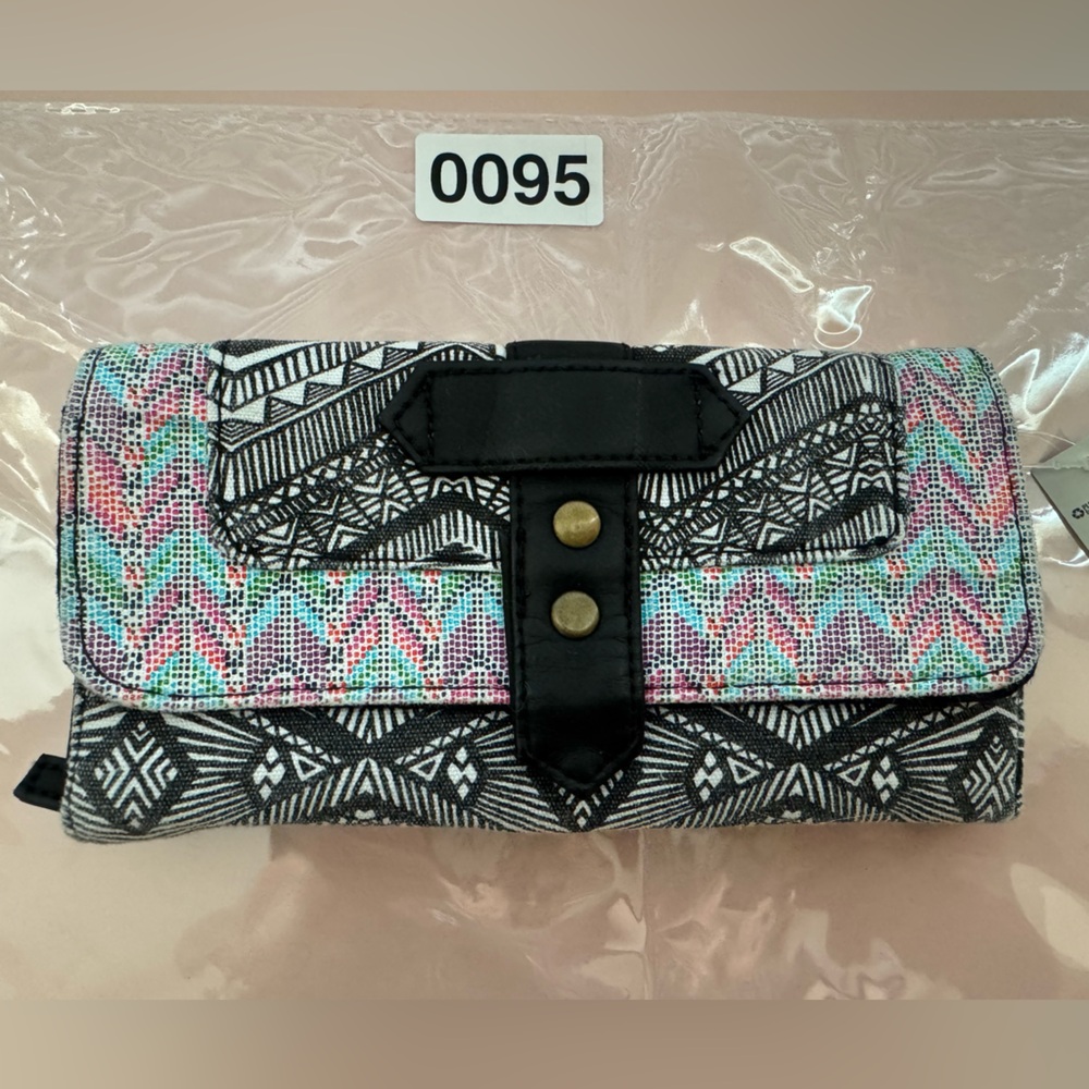 (0095) 💕4/$40 country Western Aztec cowgirl Black and Pink Women's Clutch wallet